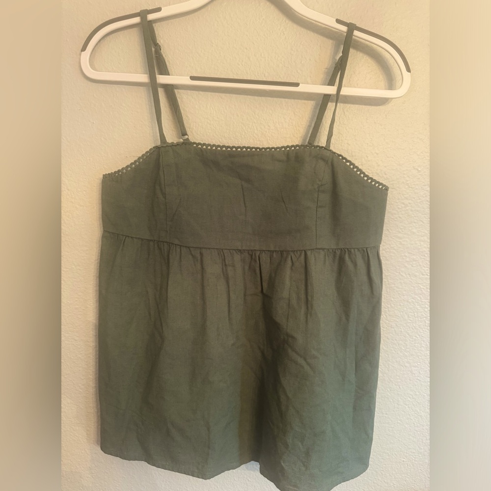 Abound Green Cropped Sleeveless Top Size Medium